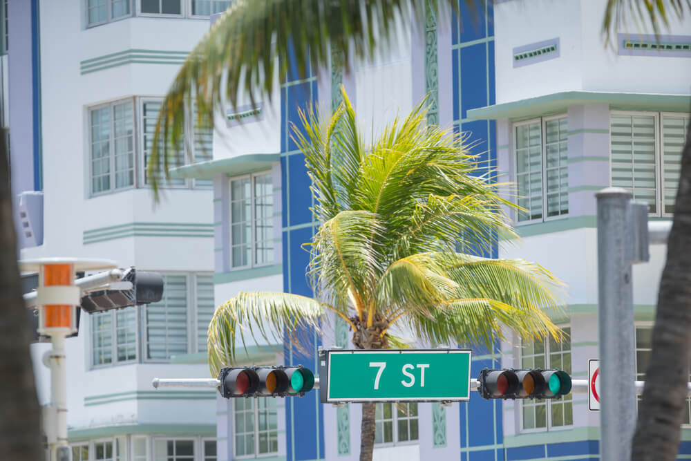 Thinking of opting for Miami Beach interior design? It’s not for the faint-hearted, but well worth a try! Read on for my top tips on Miami Beach styling.